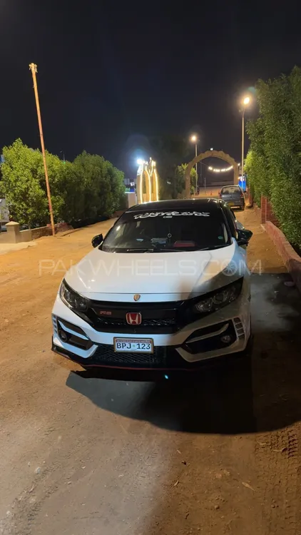 Honda Civic 2018 for Sale in Karachi Image-1