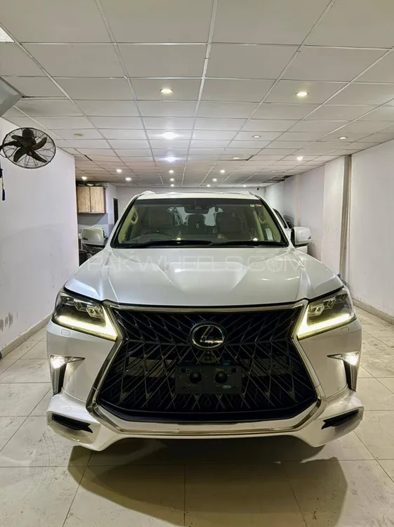 Lexus LX Series 2018 for Sale in Karachi Image-1