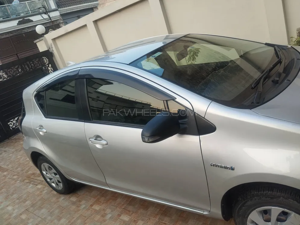 Toyota Aqua 2015 for Sale in Gujranwala Image-1
