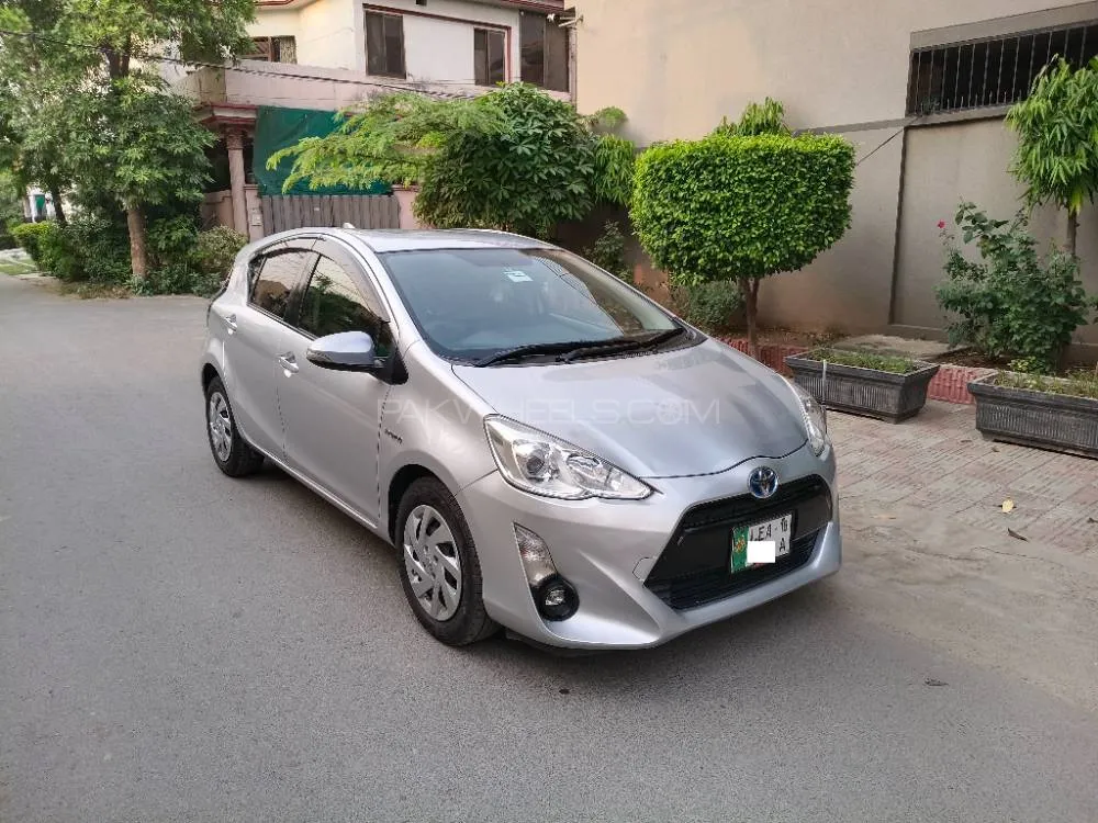 Toyota Aqua 2015 for Sale in Lahore Image-1