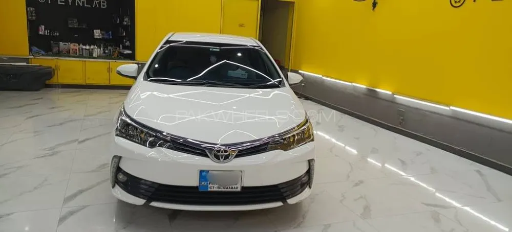 Toyota Corolla 2020 for Sale in Peshawar Image-1