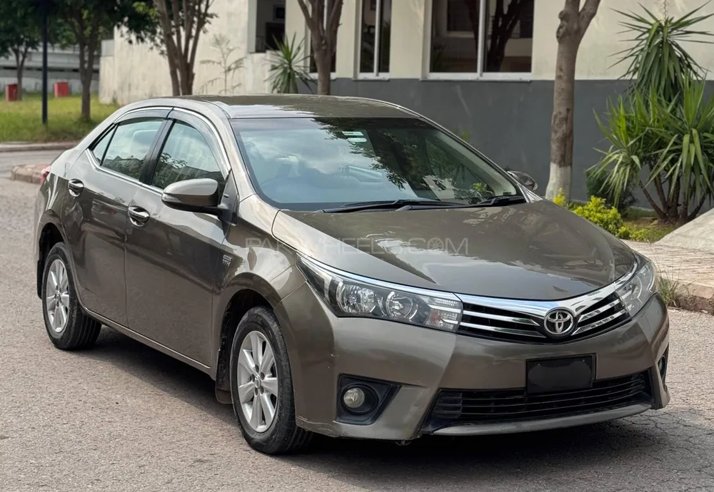 Toyota Corolla 2016 for Sale in Islamabad Image-1