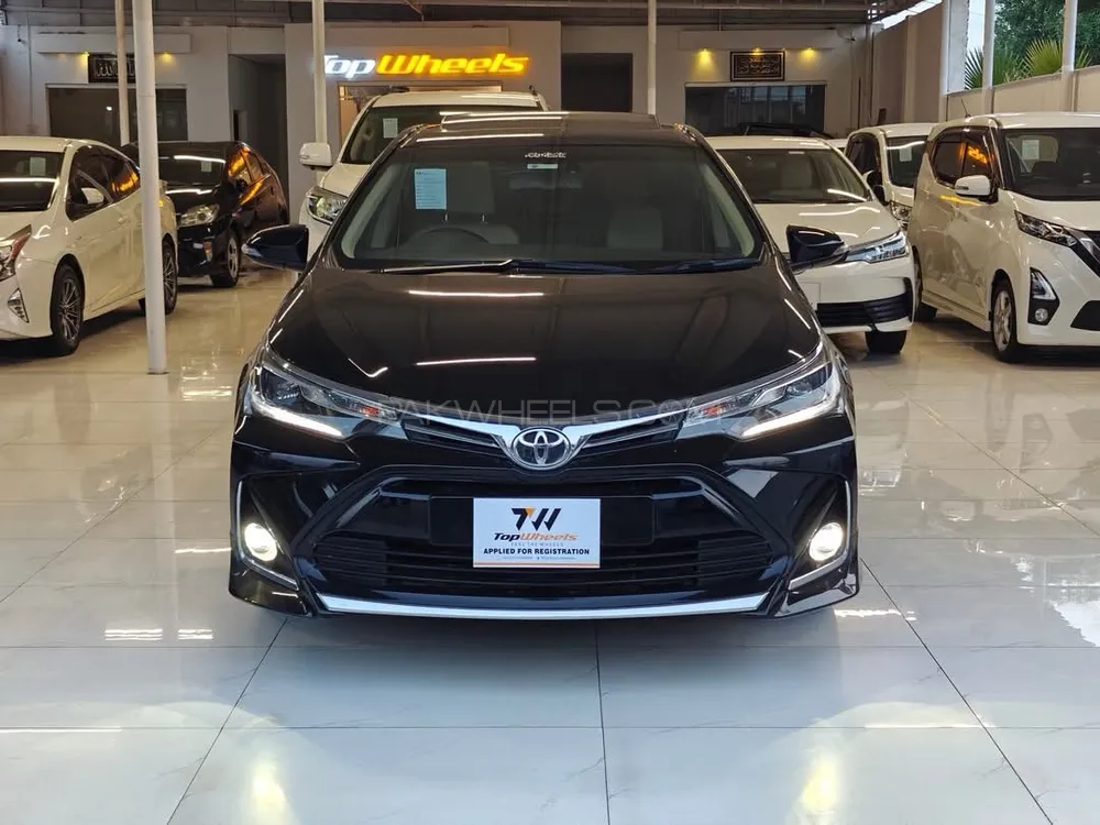 Toyota Corolla 2021 for Sale in Peshawar Image-1