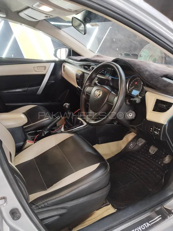 Toyota Corolla 2014 for Sale in Attock Image-1