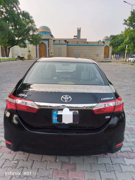 Toyota Corolla 2015 for Sale in Islamabad Image-1