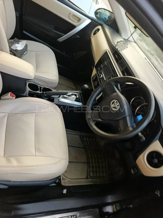 Toyota Corolla 2019 for Sale in Islamabad Image-1