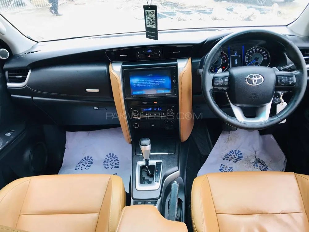 ٹویوٹا فورچیونر 2018 for Sale in کراچی ٹویوٹا فورچیونر 2018 for Sale in کراچی Image-11