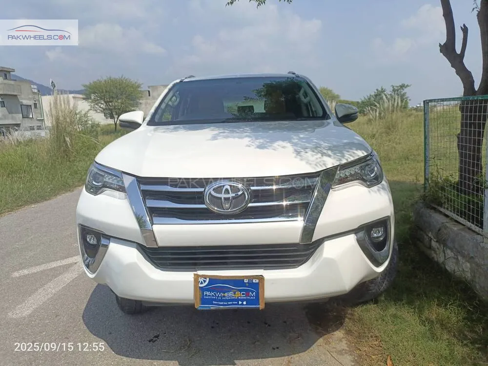 Toyota Fortuner 2020 for Sale in Islamabad Image-1