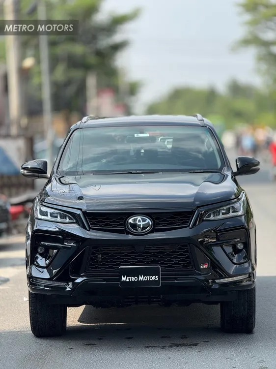 Toyota Fortuner 2025 for Sale in Lahore Image-1