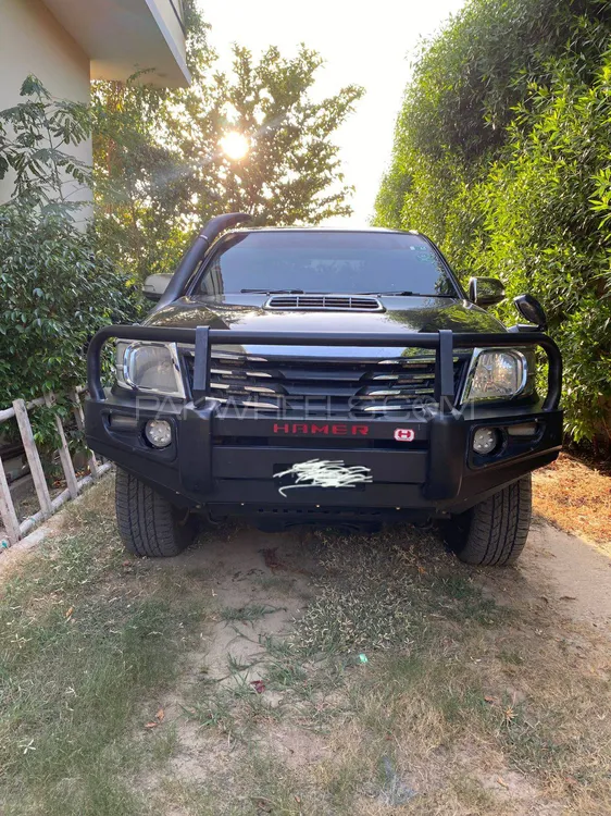 Toyota Hilux 2011 for Sale in Yazman mandi Image-1