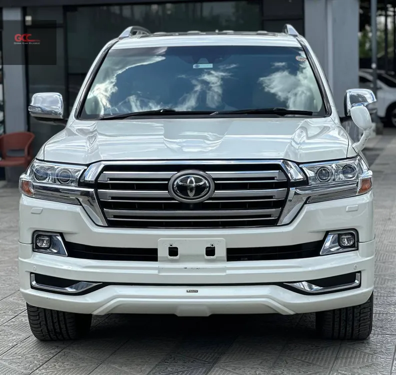 Toyota Land Cruiser 2017 for Sale in Islamabad Image-1