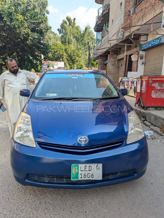 Toyota Prius 2004 for Sale in Faisalabad Image-1