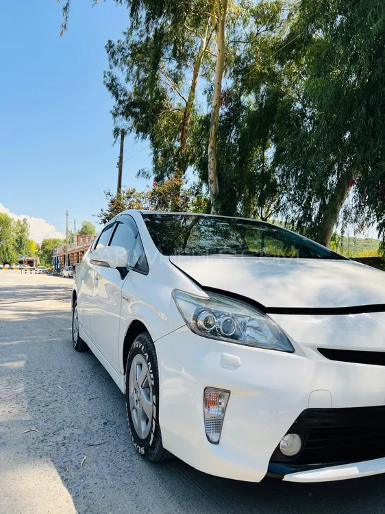 Toyota Prius 2015 for Sale in Swabi Image-1