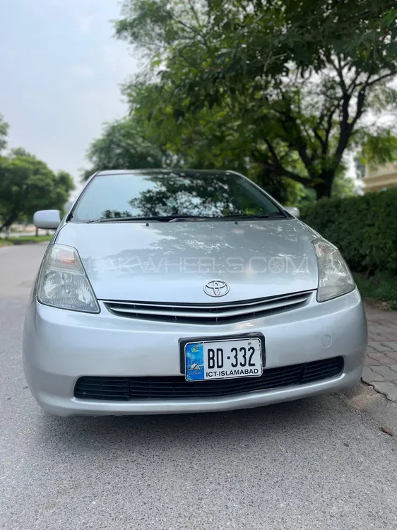 Toyota Prius 2010 for Sale in Islamabad Image-1