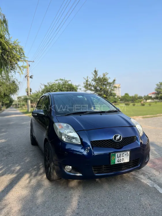 Toyota Vitz 2008 for Sale in Lahore Image-1