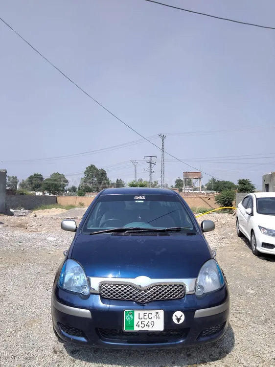 Toyota Vitz 2002 for Sale in Peshawar Image-1