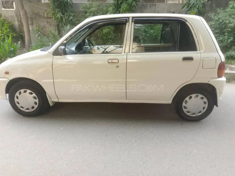 Daihatsu Cuore 2004 for Sale in Lahore Image-1