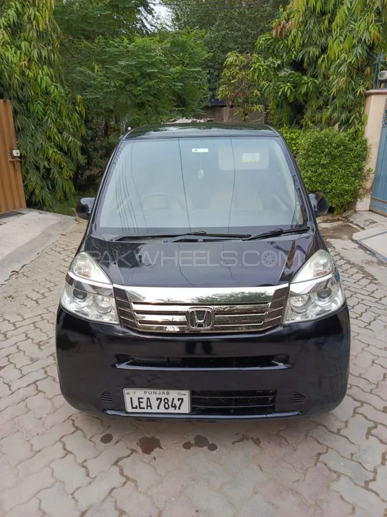 Honda Life 2013 for Sale in Lahore Image-1