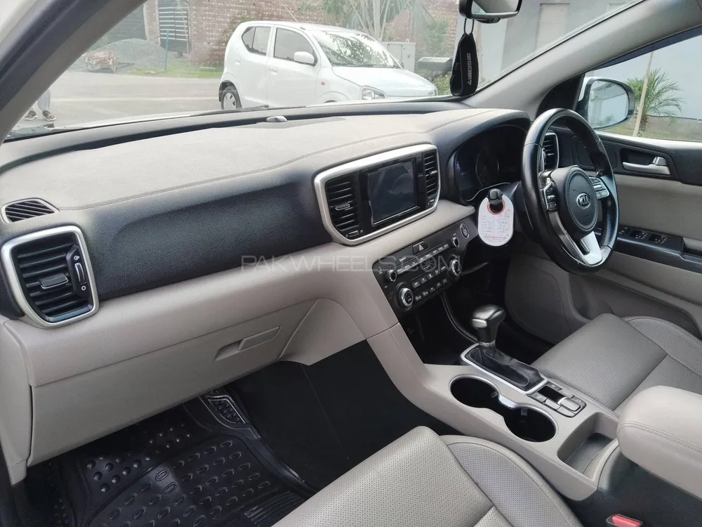 KIA Sportage 2019 for Sale in Faisalabad KIA Sportage 2019 for Sale in Faisalabad Image-9