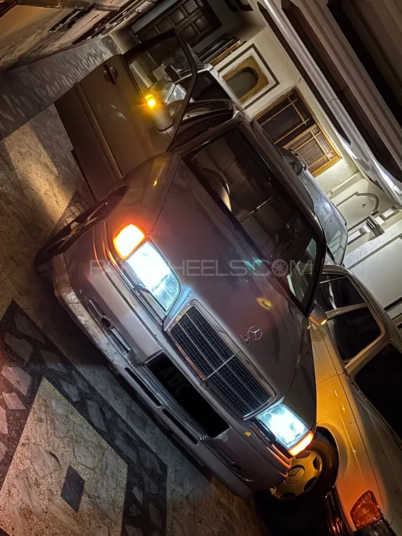 Mercedes Benz C Class 1994 for Sale in Peshawar Image-1