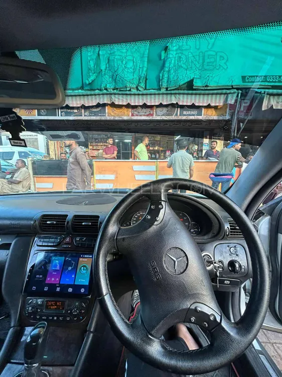 Mercedes Benz C Class 2003 for Sale in Karachi Image-1