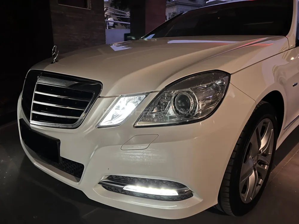 مرسڈیز بینز ای کلاس 2012 for Sale in اسلام آباد Image-1