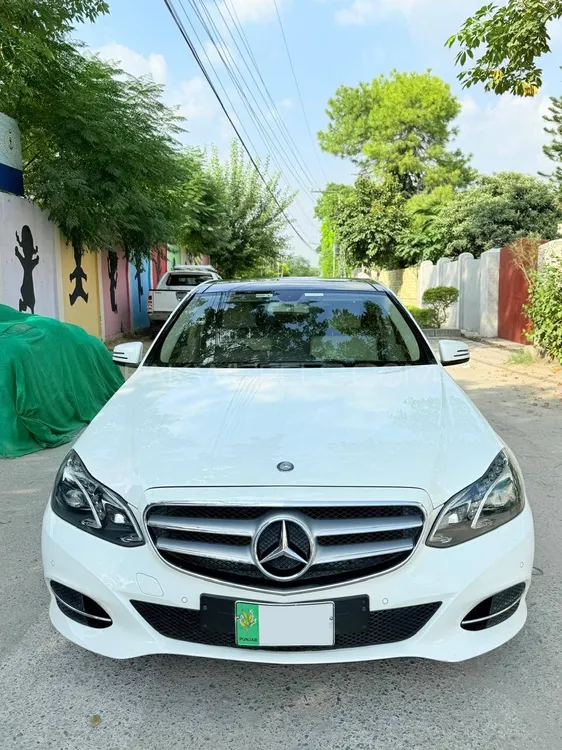 Mercedes Benz E Class 2015 for Sale in Islamabad Image-1