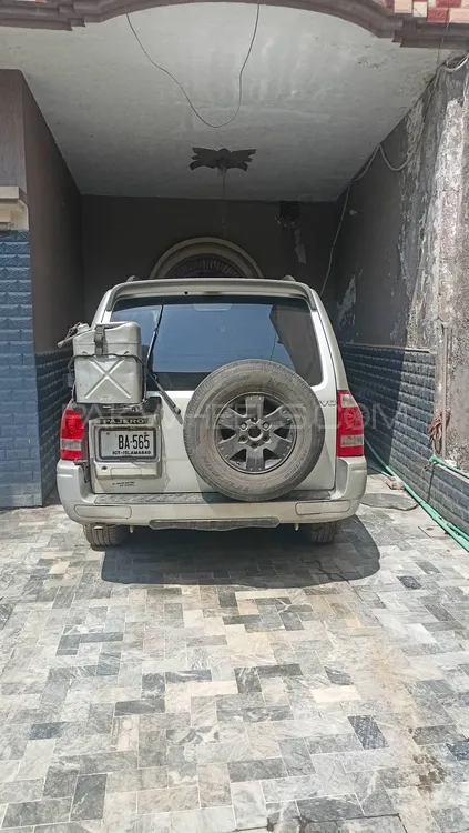 Mitsubishi Pajero 2003 for Sale in Peshawar Image-1