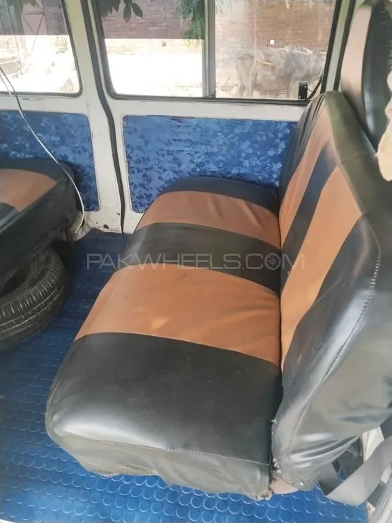 Suzuki Bolan 2011 for Sale in Sialkot Image-1