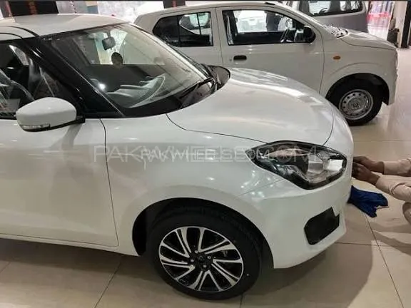 Suzuki Swift 2025 for Sale in Lahore Image-1