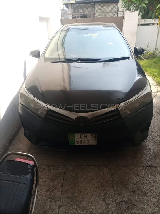 Toyota Corolla 2015 for Sale in Lahore Image-1