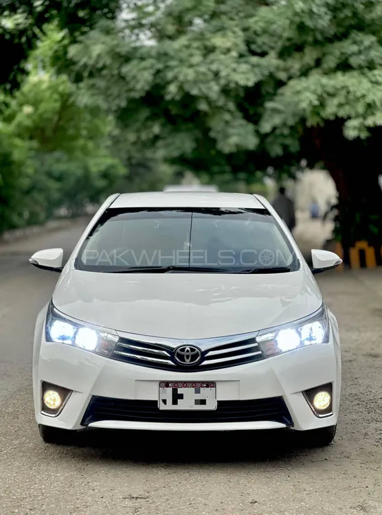 Toyota Corolla 2017 for Sale in Karachi Image-1
