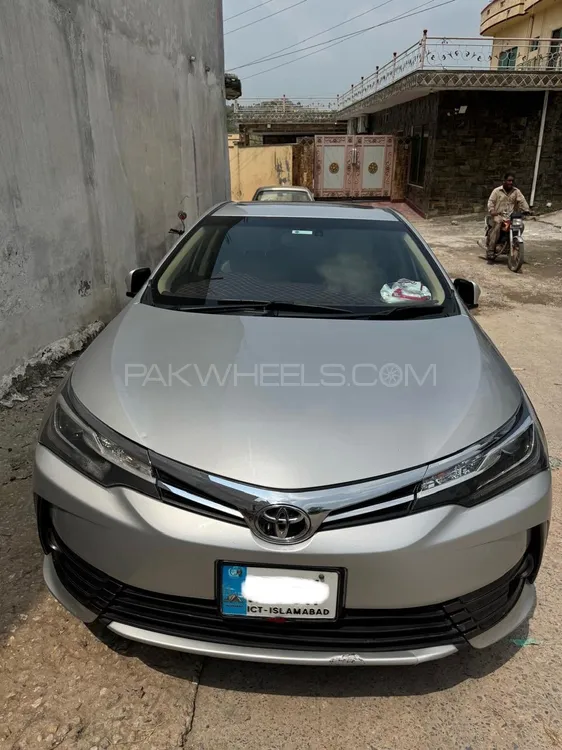 Toyota Corolla 2019 for Sale in Islamabad Image-1