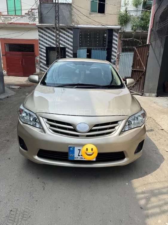 Toyota Corolla 2013 for Sale in Faisalabad Image-1