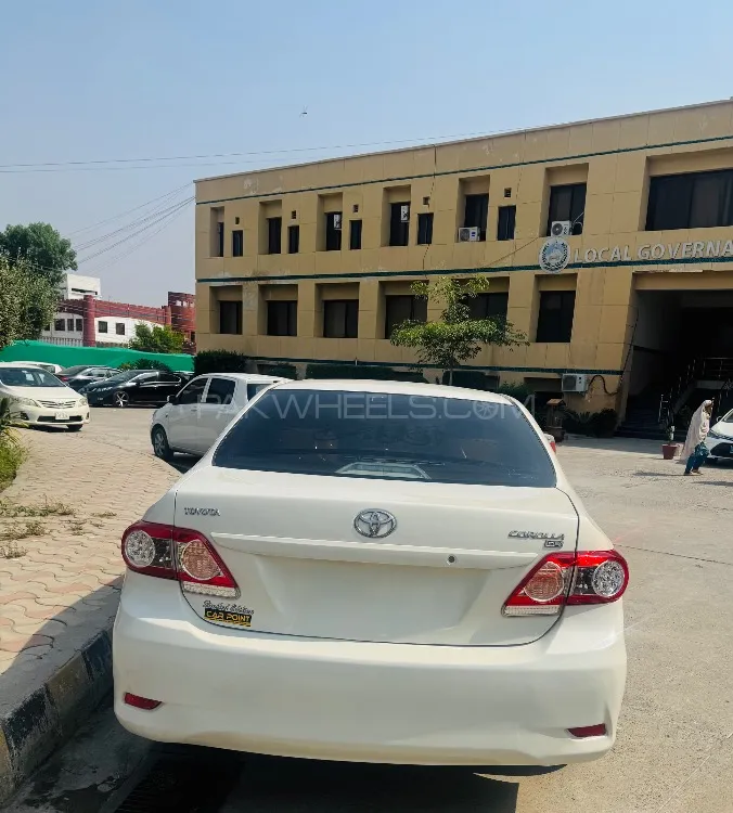 Toyota Corolla 2014 for Sale in Peshawar Image-1