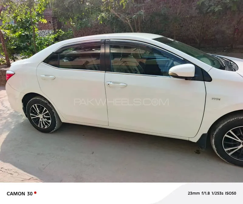 Toyota Corolla 2020 for Sale in Gujranwala Image-1