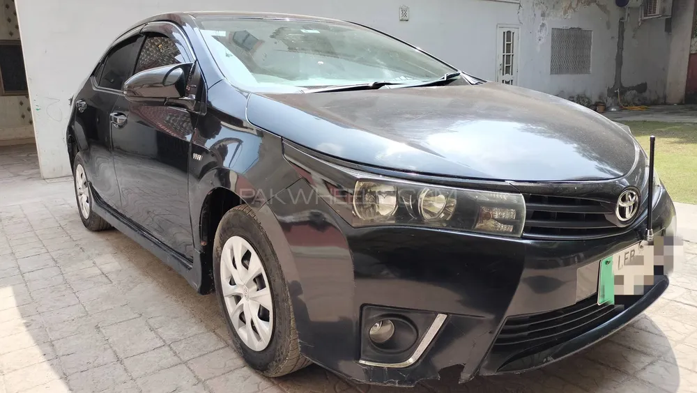 Toyota Corolla 2015 for Sale in Sialkot Image-1