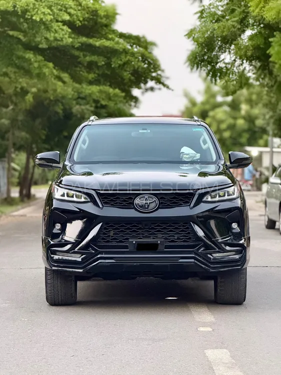 Toyota Fortuner 2017 for Sale in Faisalabad Image-1