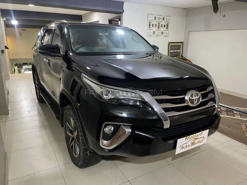 Toyota Fortuner 2018 for Sale in Karachi Image-1