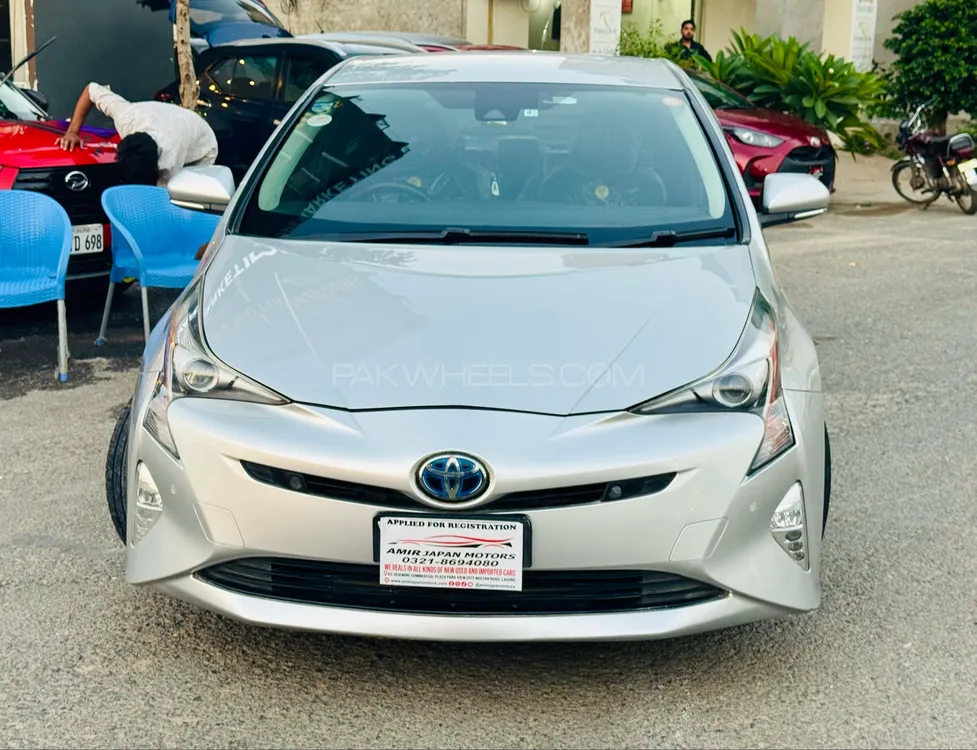 Toyota Prius 2016 for Sale in Lahore Image-1