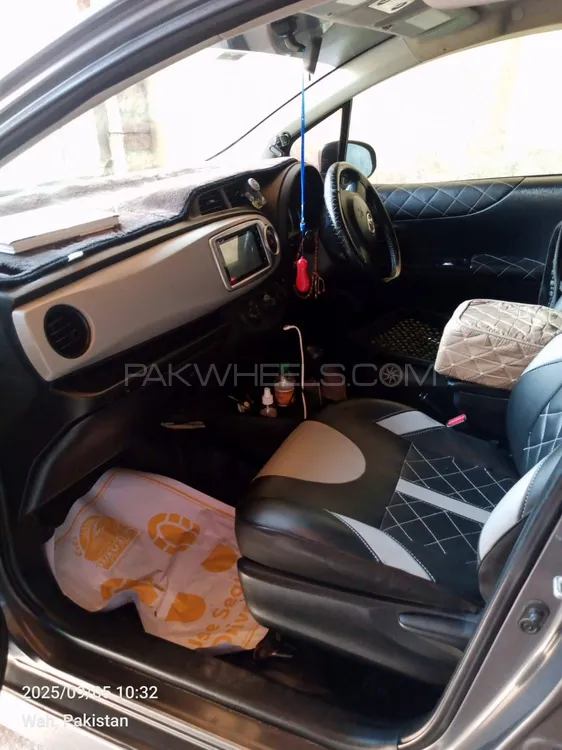 Toyota Vitz 2014 for Sale in Wah cantt Image-1