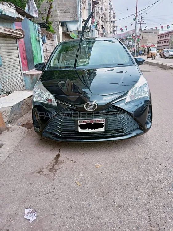 Toyota Vitz 2017 for Sale in Karachi Image-1