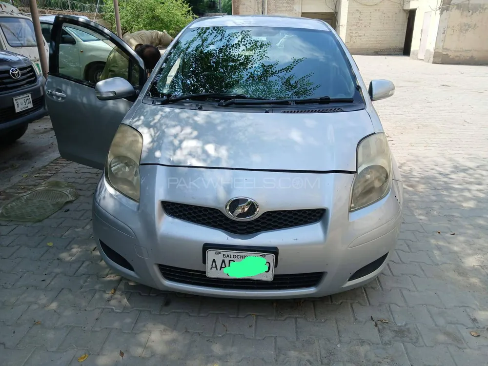 Toyota Vitz 2008 for Sale in D.G.Khan Image-1