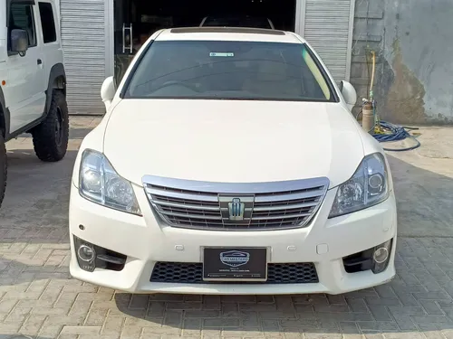 Toyota Crown Athlete Anniversary Edition 2010