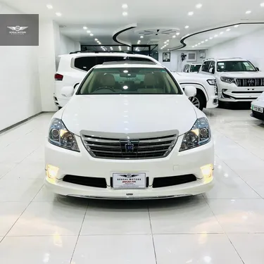 ٹویوٹا کراؤن روئیل سیلون جی 2011 for Sale ٹویوٹا کراؤن روئیل سیلون جی 2011 for Sale