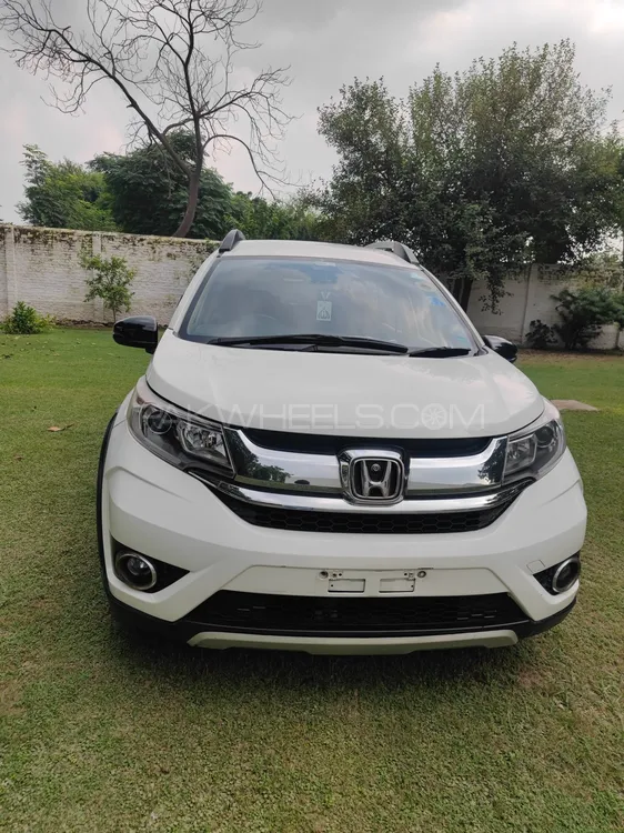 Honda BR-V 2017 for Sale in Lahore Image-1