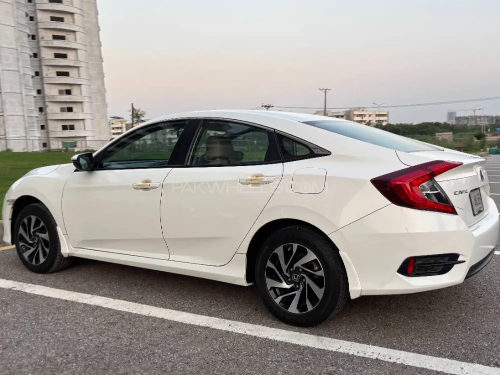 Honda Civic 2018 for Sale in Islamabad Image-1