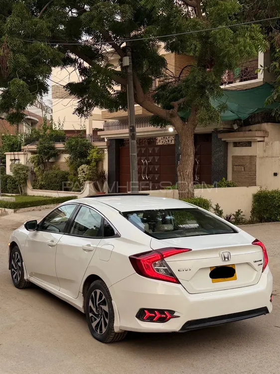 Honda Civic 2018 for Sale in Karachi Image-1