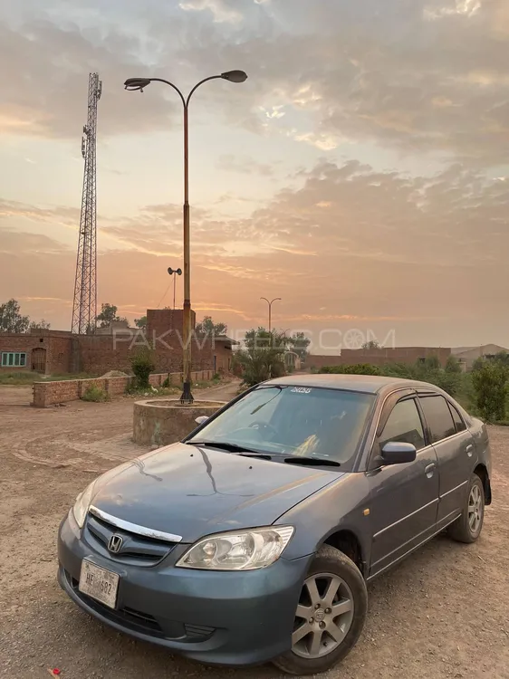 Honda Civic 2004 for Sale in Faisalabad Image-1