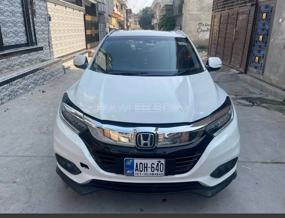 Honda Vezel 2013 for Sale in Islamabad Image-1